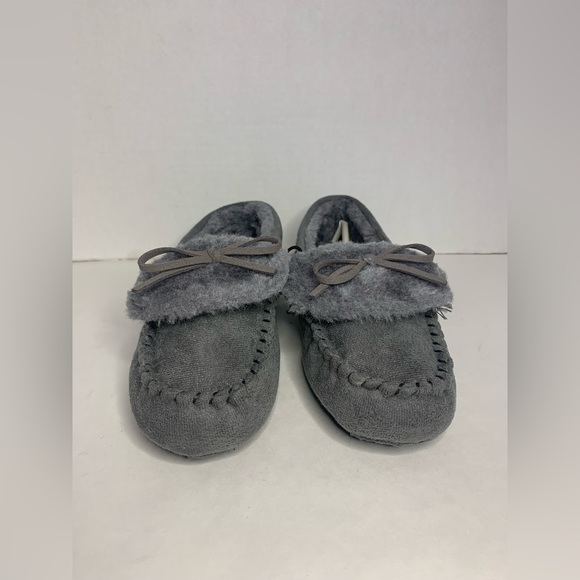 Hooked Chill Slippers Womens Size 5 - Picture 2 of 9